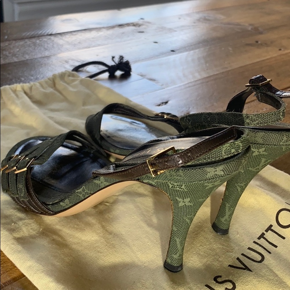 Louis Vuitton sandals 37 - Picture 7 of 11